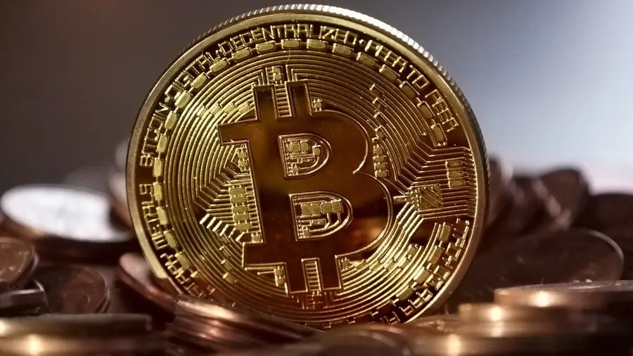 比特幣價(jià)格大幅下跌,引發(fā)加密貨幣市場劇烈調(diào)整